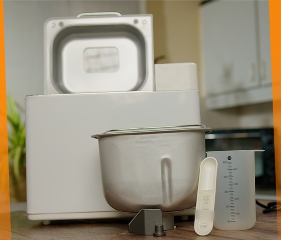 Breadmaker - Fresh bread, one button away!